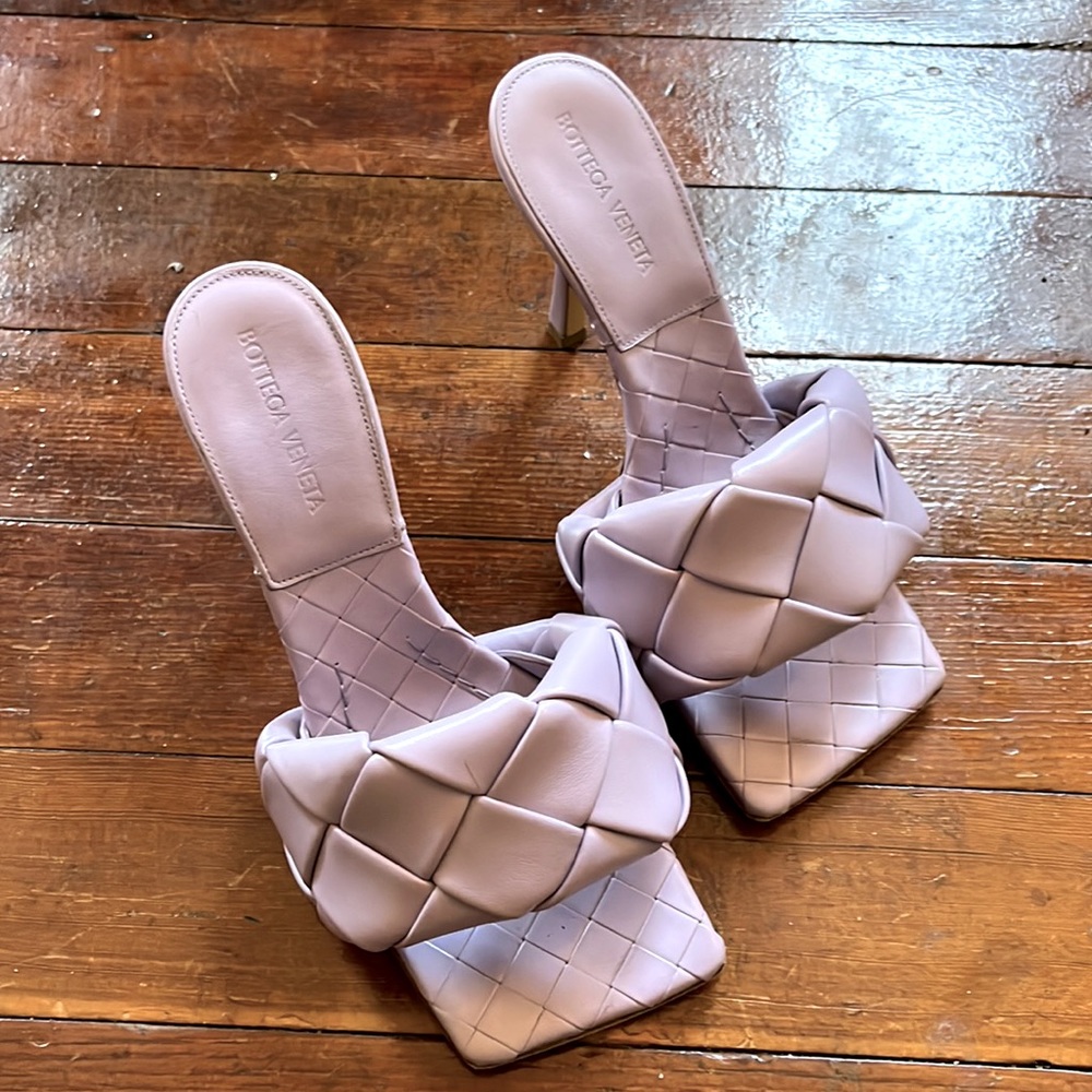 Lilac Bottega Veneta Heels